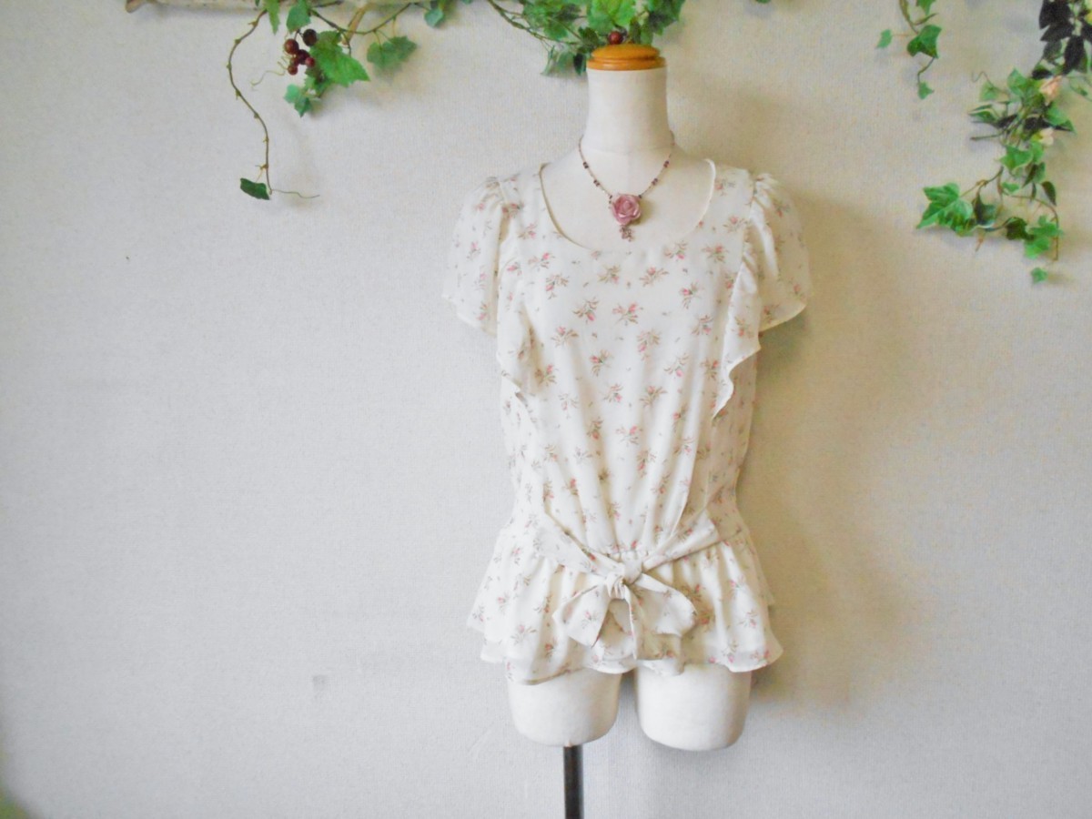 デビュードフィオレ バイ レッセパッセ Debut de Fiore by LAISSE PASSE 春夏 向き 花柄 ブラウス 38拍卖