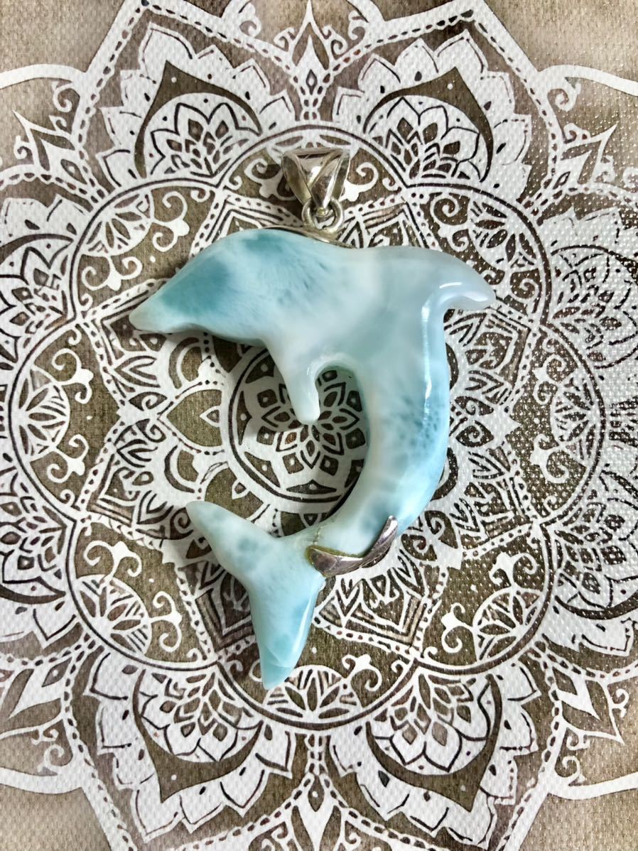 ■ ラリマー イルカ ★ ペンダントトップ シルバー部分もイルカ ドミニカ産 天然石 ☆。.:*・゜17800拍卖