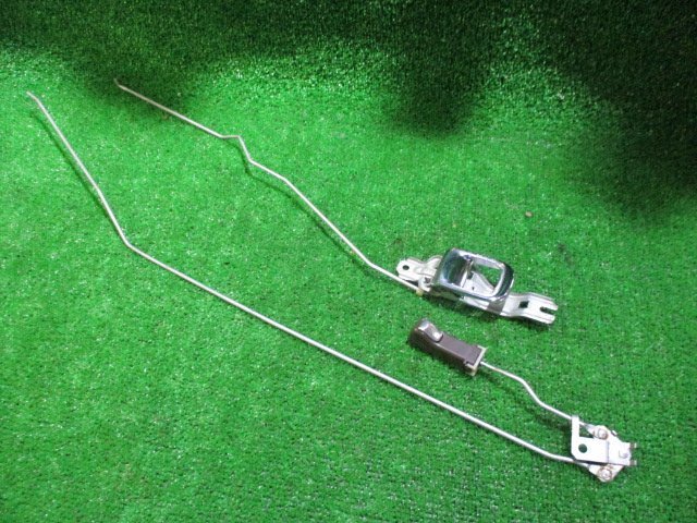 H2/7 クラウン E-UZS131 リア用 右ドアインナーハンドル ロックピン (ハードトップ ロイヤルサルーンG 4.0 V8)拍卖