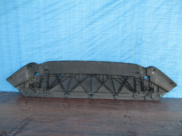 AT450 アウディ A4 8W アンダーカバー 8W0807611A拍卖