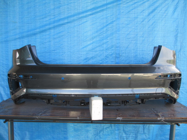 ☆AT456 アウディ A3 8Y リアバンパー グレー 8Y5807511C拍卖