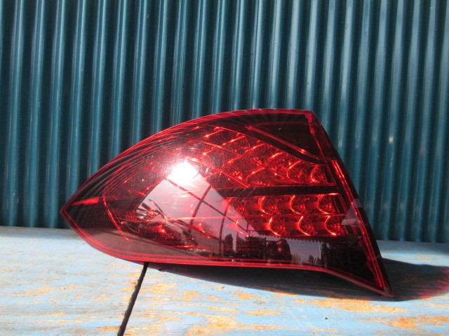 AT516 ポルシェ カイエン テールライト 左 7P5945095M拍卖