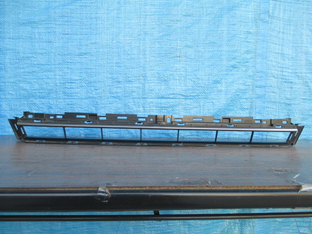 AT679 アウディ A5 8W グリル 8W6807683A拍卖