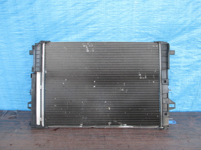 AT695 ベンツ W246 Bクラス コンデンサー A2465011720 A2465000054拍卖