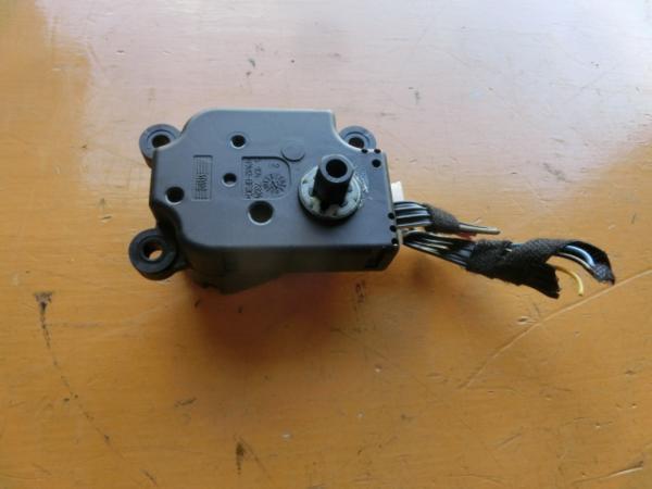 ?ベンツ Sクラス S350 サーボモーター 1個 W220平15 s.s拍卖