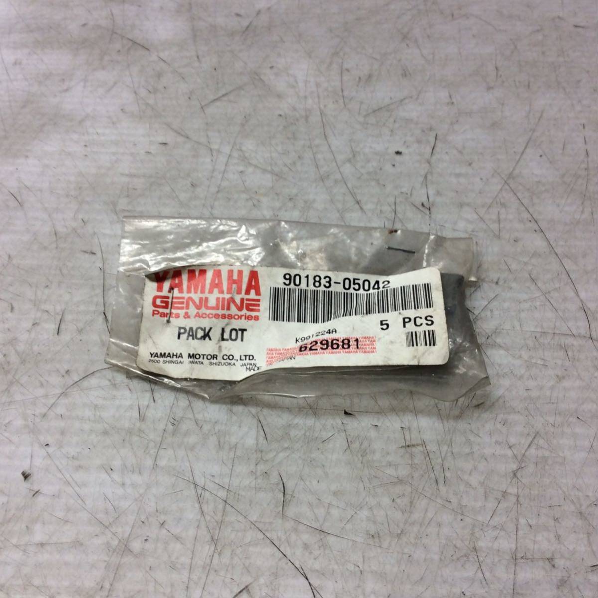 E24-40 ヤマハ 純正部品 90183-05042 未使用品 長期在庫品拍卖