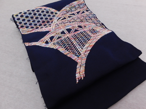 楽布特選 P5369 見事な総手刺繍 八寸名古屋帯 新品反物 lt拍卖