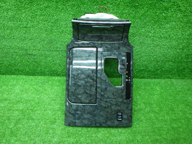 トヨタ 18クラウン ロイヤル 前期 シフトパネル 210603116拍卖