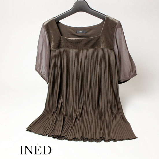 美品 (株)フランドル INED イネド 大人可愛い ベロア切換え 袖シフォン プリーツ加工 ストレッチ カットソー 9号 19A07拍卖