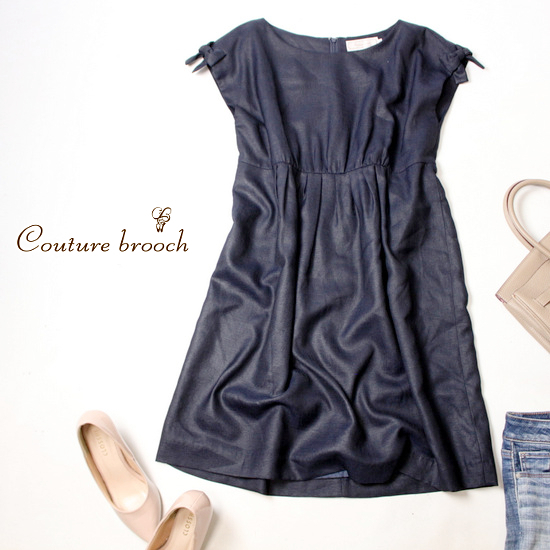 ☆☆ 美品 ワールド Couture Brooch クチュールブローチ ☆☆ 大人可愛い リボン・ギャザー ブッチャー生地 ワンピース 38号 M 春 夏 NATU2拍卖