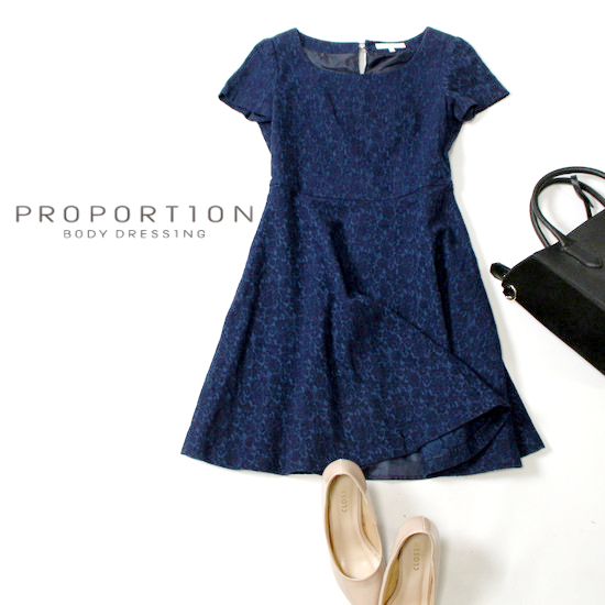 ☆☆ 美品 PROPOTION BODY DRESSING プロポーションボディドレッシング ☆☆ 綺麗め♪ コットン ジャガード ワンピース 2号 20C09拍卖