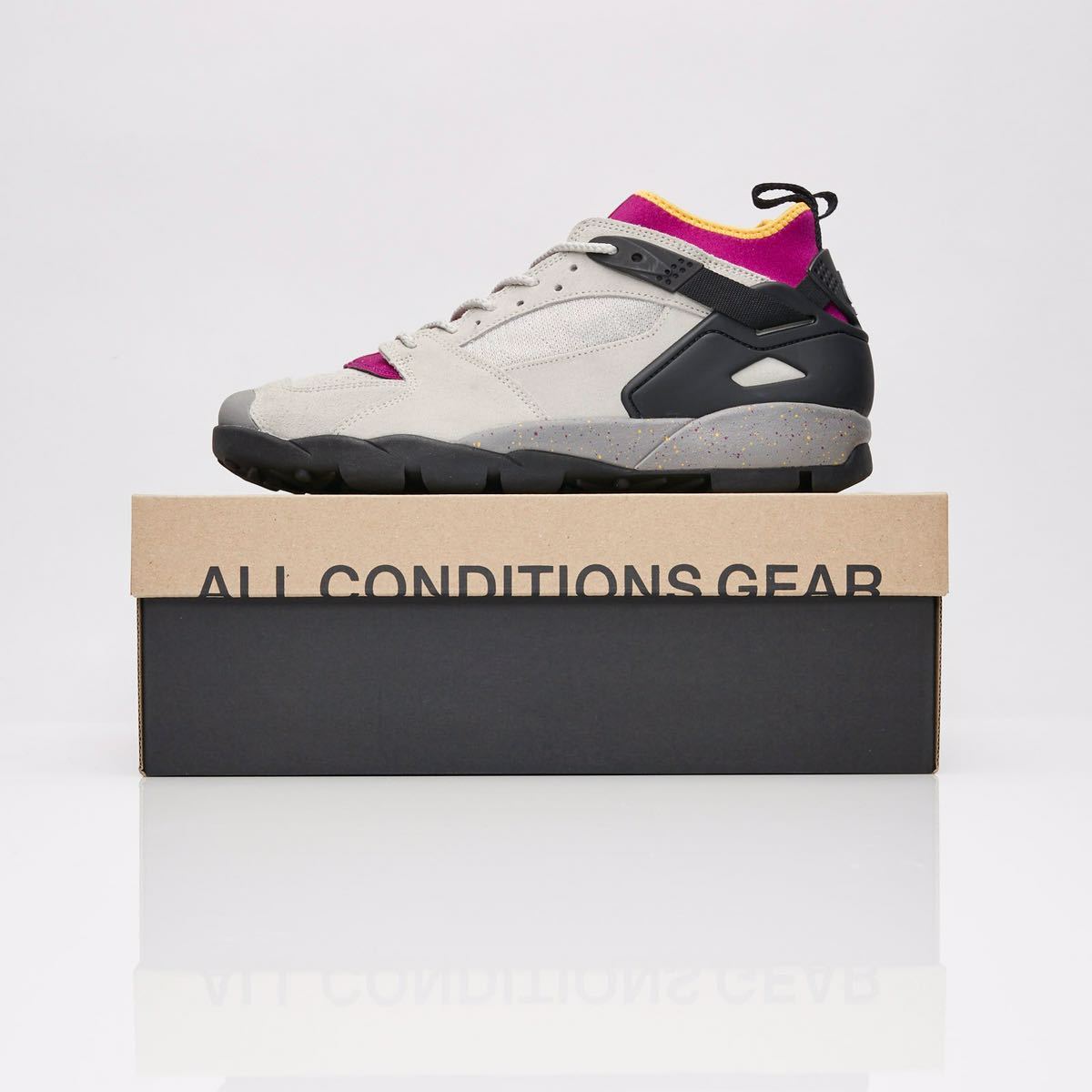 25.5cm NIKE ナイキ AIR REVADERCHI エアリバデルチ スニ―カー AR0479-001 arrivederci エア リバデルチ拍卖