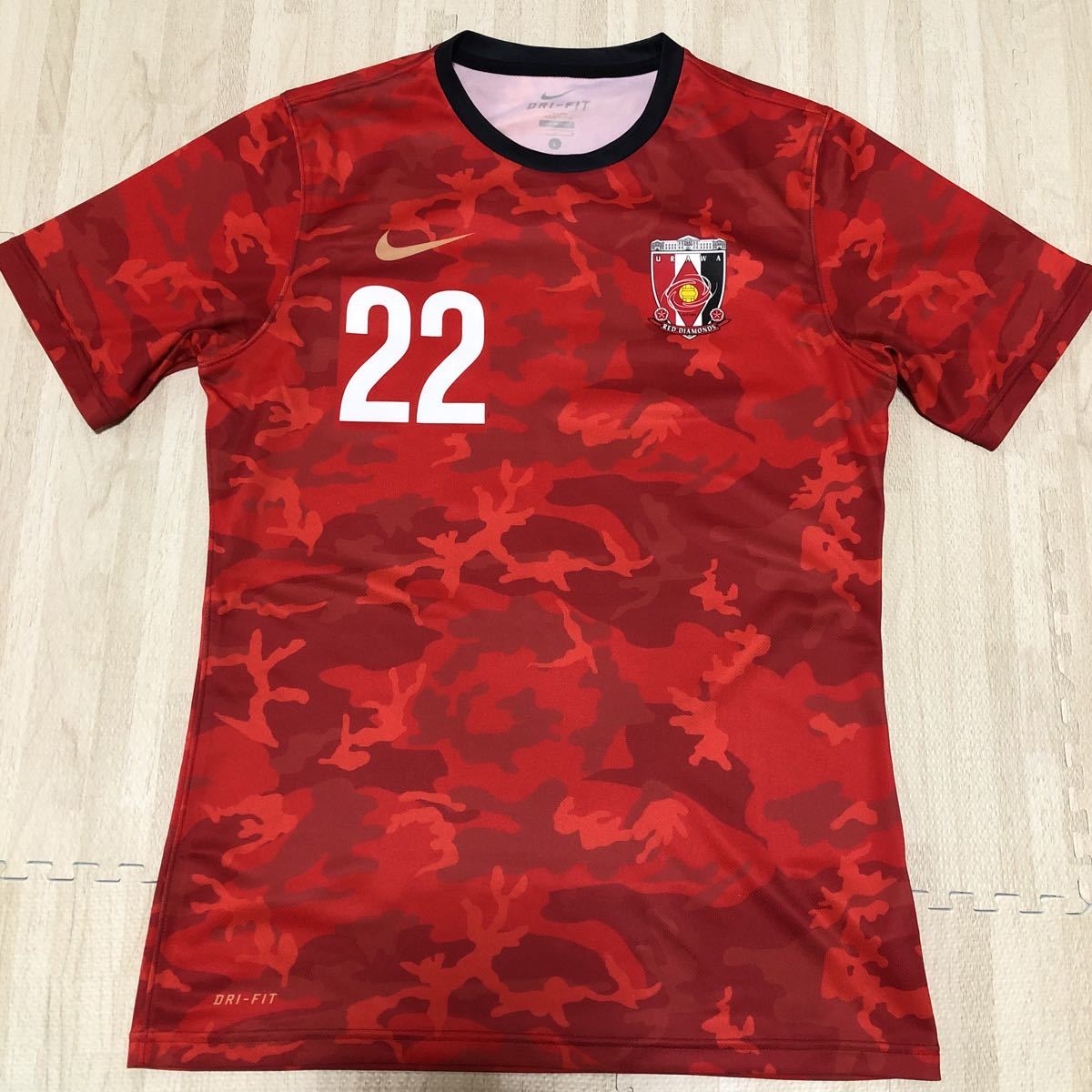 浦和レッズ トレーニングマッチ ユニフォーム 迷彩 練習試合用 阿部勇樹 Lサイズ拍卖