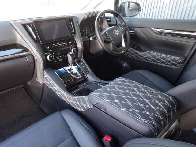 Premium Interior Kit 30 アルファード/ヴェルファイア 純正レザー仕様 ダイヤカット 内装張替えキット 6点セット価格 純正部品加工品拍卖