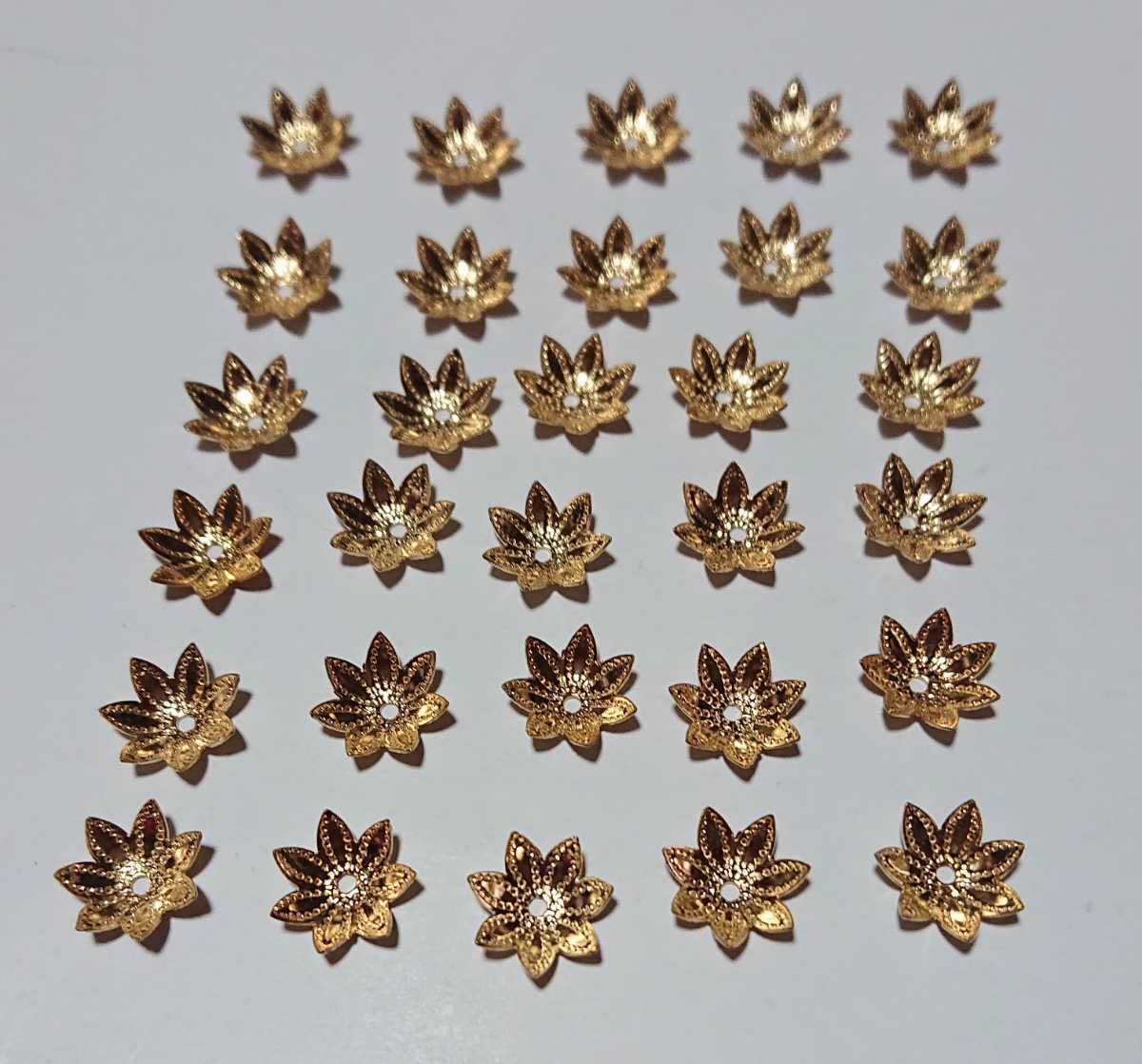 座金30個(10ミリ)/模様入り菊花/金色(ゴールドカラー)新品未使用拍卖