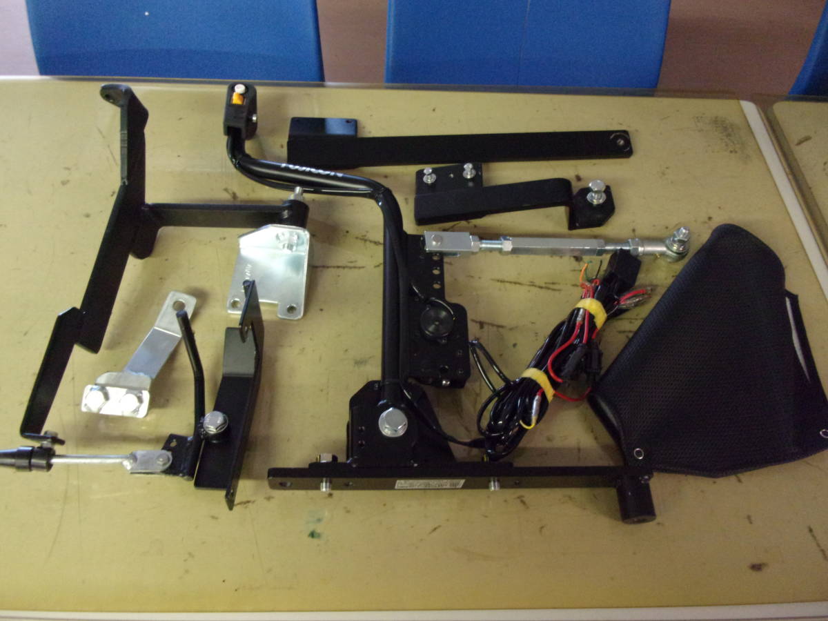 ♪L0260 フジコン手動運転装置 標準FC-B型 トヨタRAV4(AVAH54) 中古品 オプション付き♪拍卖