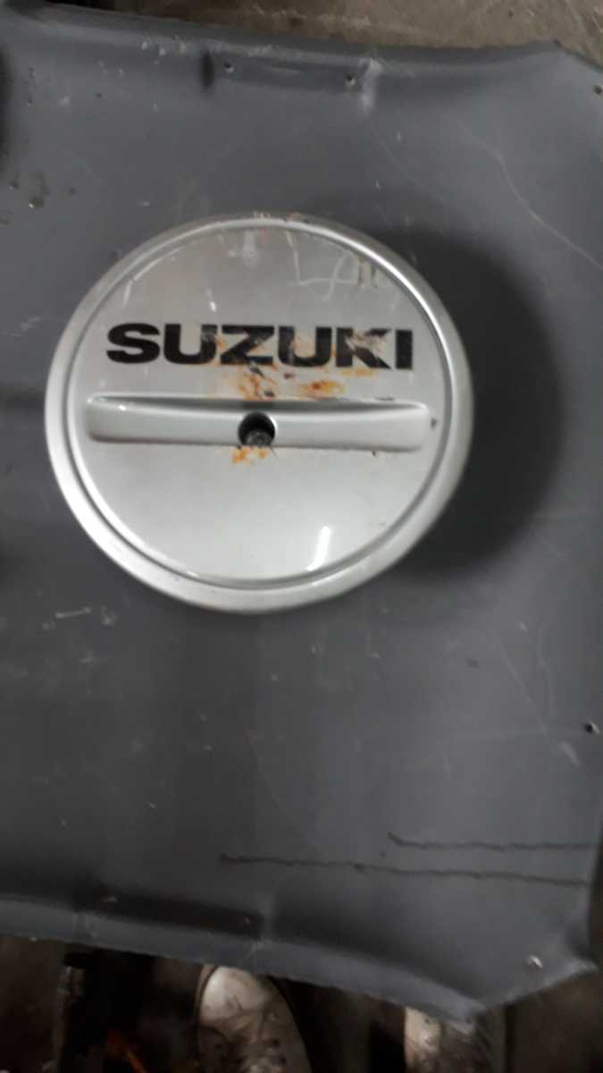 JB23 スズキ ジムニー 純正 背面 ブラケット 金具 スペアタイヤカバー 72820―65D リア 6型拍卖