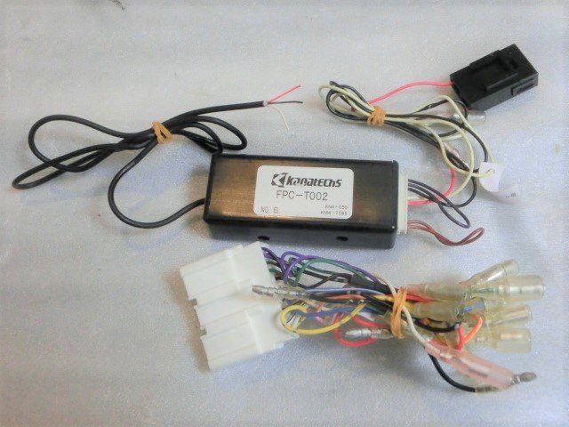 kanatechs ステアリングカーAVコントロールインターフェイス FPC-T002拍卖