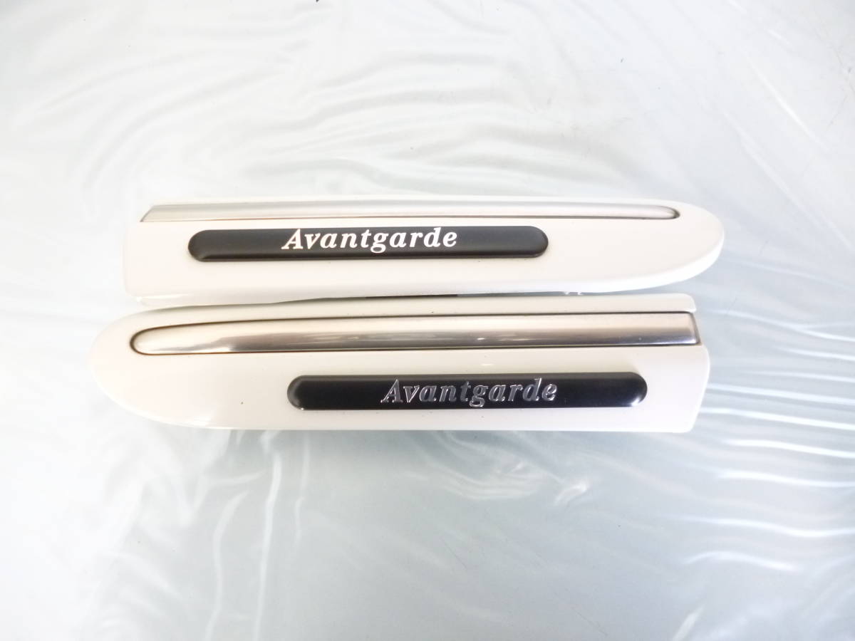 ★『希少』ベンツ Cクラス W203 アバンギャルド フロント フェンダー モール 左右セット★拍卖