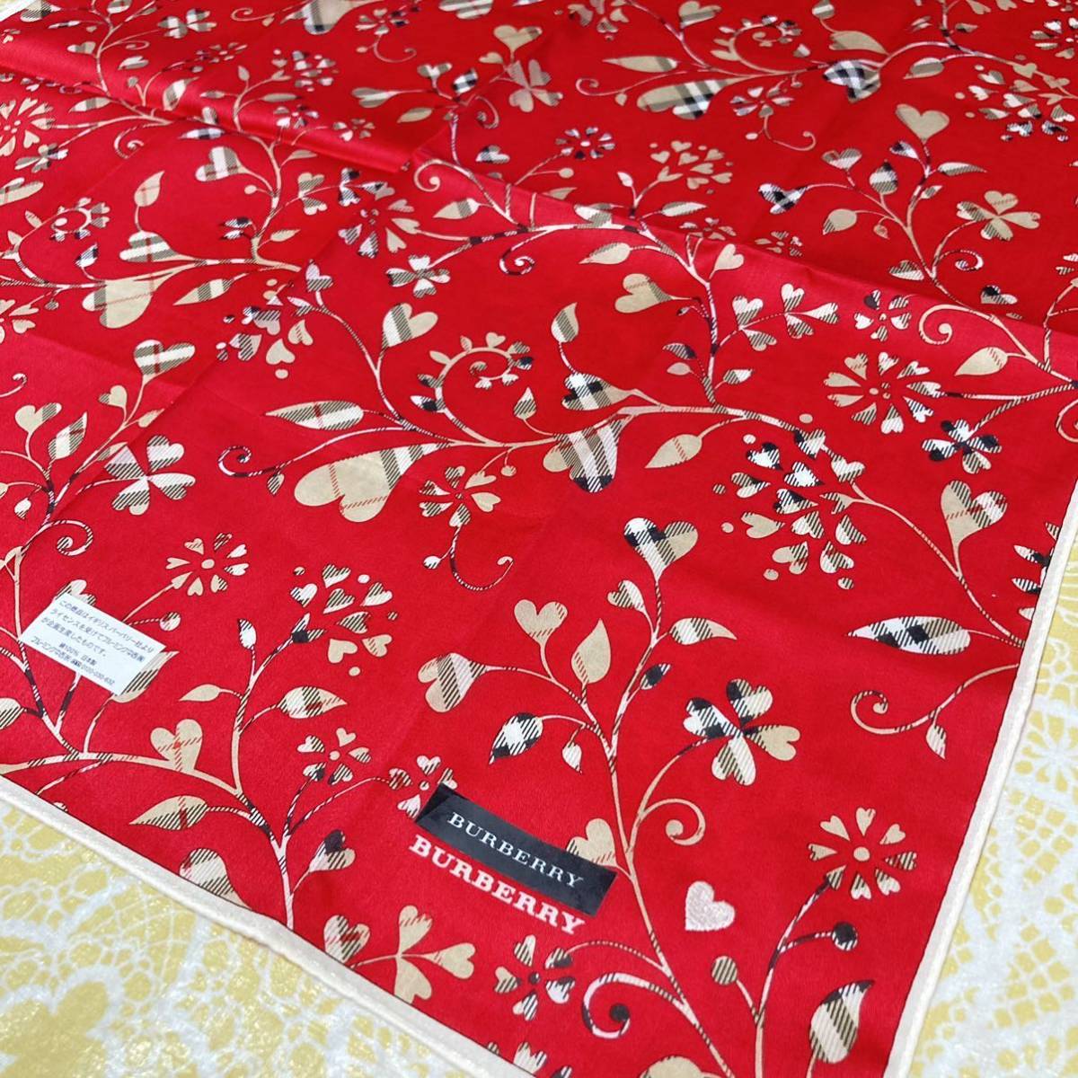 【人気柄】新品/BURBERRY/ハンカチ/正規品/バーバリー/綿100%/未使用/即決/匿名発送/ノバチェック/レディース/ハート/クローバー/婦人用/赤拍卖