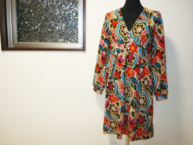 ● 美品 Rosebowl Deco レトロな花柄 綿 ポリエステル レディース 長袖 フレアー パフ袖 ワンピース Mサイズ~Lサイズ 38 40 ベージュ拍卖