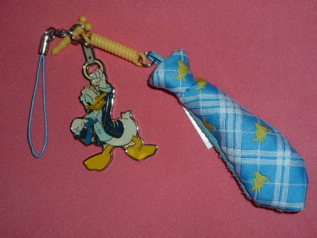 激レア!カワイイ♪ TDR 東京ディズニーリゾート ドナルドダック ネクタイマスコットストラップ☆拍卖