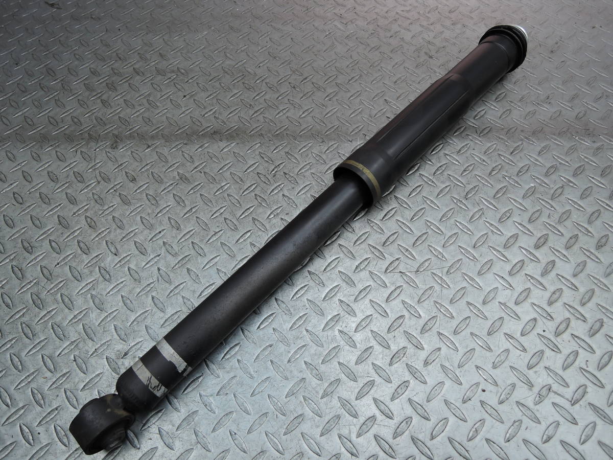 ・ DBA-NSP130 ヴィッツ F 純正 リア ショックアブソーバー ※左右不明 48530-52J70 (検: ストラット サスペンション バネ 足 ② T-3567拍卖