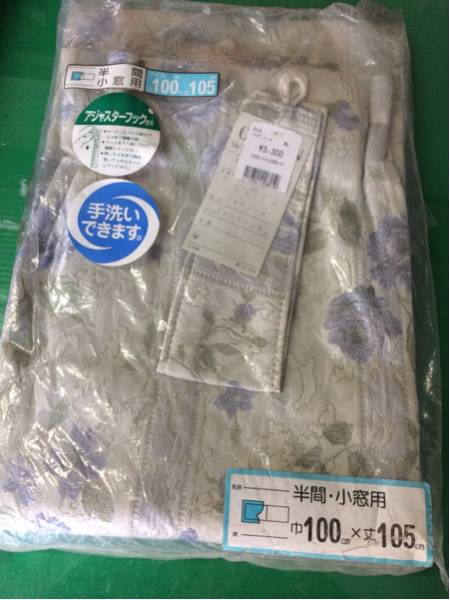 未使用 カーテン 100×105センチ 半間 小窓用 ソルティーヌ 小花 花柄 上品拍卖