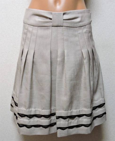 ☆【新品】GLACIR レース使いミニスカート S W61拍卖
