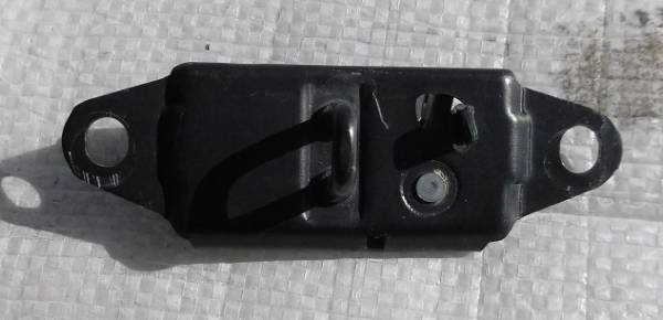 FIATフィアットPUNTプント188A5リアゲート ロック純正バックドア ストライカー後ドア リヤゲート ロック部品取り車あります拍卖