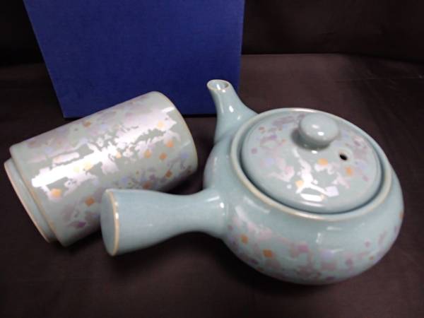 【伝統工芸 九谷焼】 【便利な急須とお湯のみのセット】 ( 渋い空色に金銀の箔 )ワンタッチN茶コシ拍卖