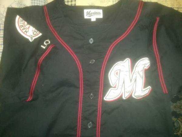 千葉ロッテマリーンズFC特典黒赤ユニフォーム Fサイズ拍卖