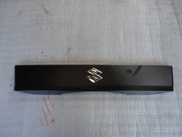 MK32S スペーシア バックドア リアゲート ガーニッシュ 純正 83941-81M10 SUZUKI SPACIA拍卖
