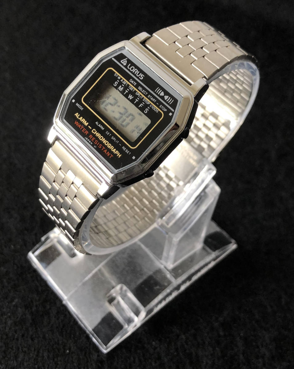 レア LORUS ローラス CHRONOGRAPH クロノグラフ WATER RESISTANT ウォーター レジスタント デジタル 腕時計 時刻調整・電池交換済 中古拍卖