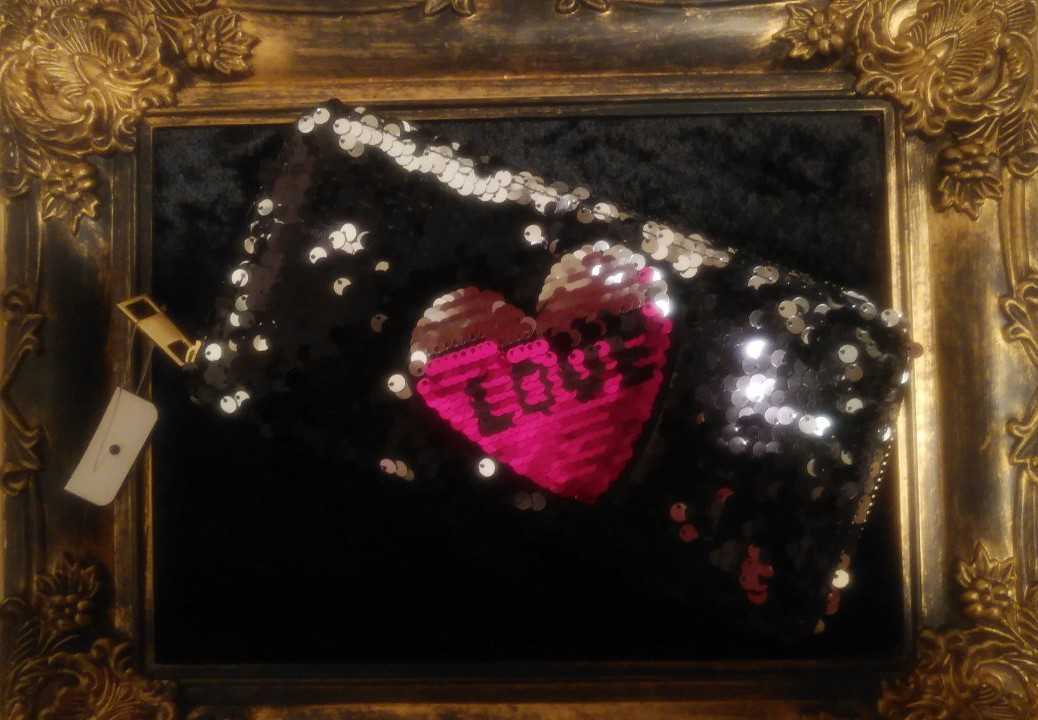 即決☆未使用☆全面キラキラ☆LOVE HEART スパンコール付き 長財布 ブラック シルバー ピンク 定型外拍卖