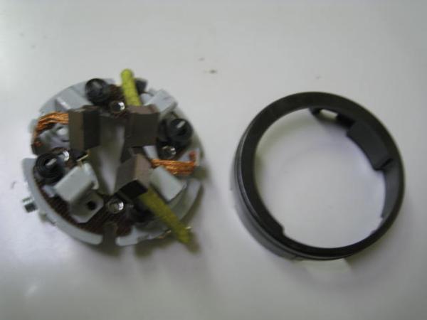 送料無料★新品★バルカン/2/800/1500★GPZ900R/1100★W400/W650/W800★純正セルモーターブラシ拍卖