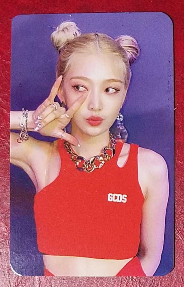 EVERGLOW オンダ -77.82X-78.29 トレカ エバーグロー エバグロ LA DI DA 2nd Mini Album フォトカード トレーディングカード Onda拍卖