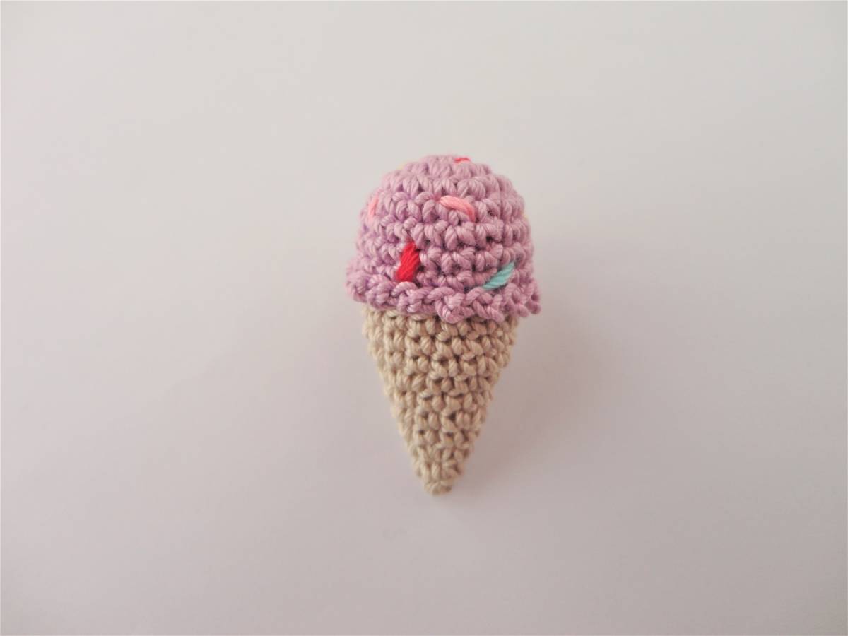 アイスクリームのブローチ*PU(チョコスプレー)*レース編み*ハンドメイド*a729∴再販∴拍卖