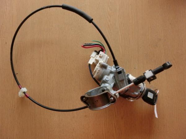 WILL NZE127 メイン キーシリンダー H14 ZZE m拍卖