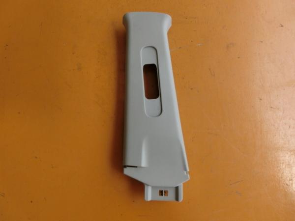 ★中期a MRワゴン 左 センターピラートリム 上側 トリムC01 平成26年 DBA-MF33S モコ MG33S o拍卖