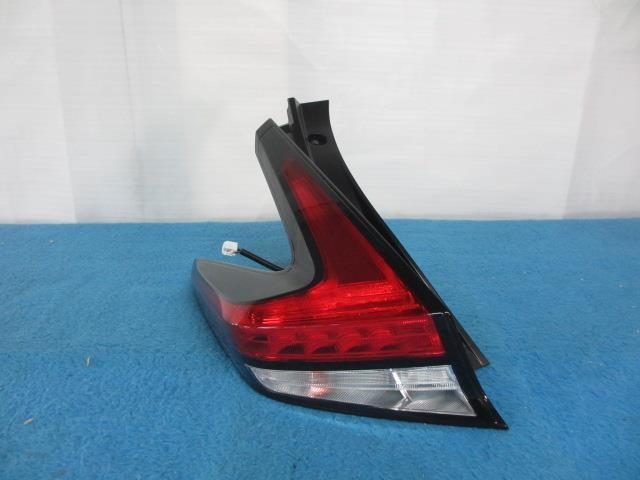 リーフ ZAA-ZE1 左テールランプ 26555-5SK0B拍卖
