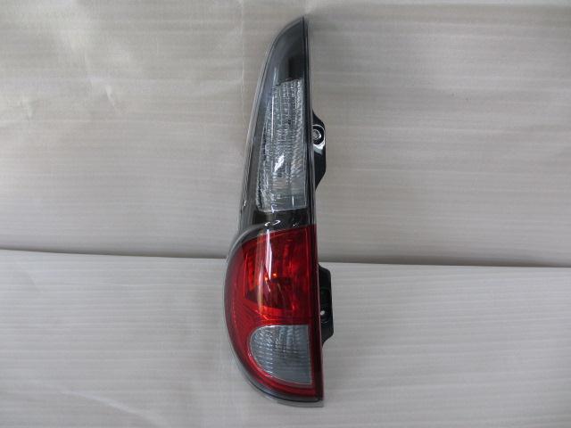 モコ DBA-MG33S 左テールランプ S 26559-4A00C拍卖