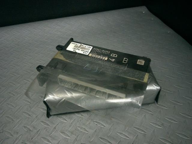 ムーヴ LA100S エンジンコンピューター 89560-BA281拍卖