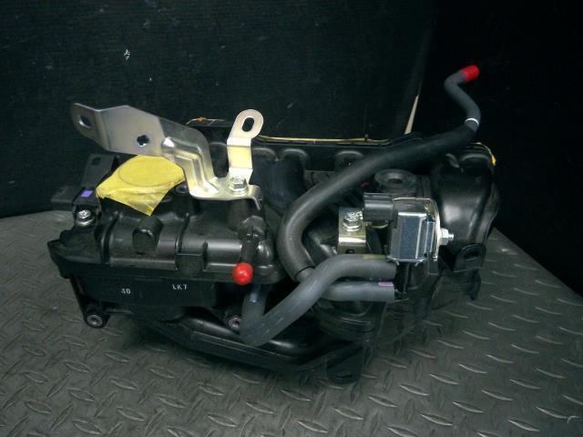 タント 6BA-LA650S インマニ インテークマニホールド 17120-B2140 未使用品拍卖