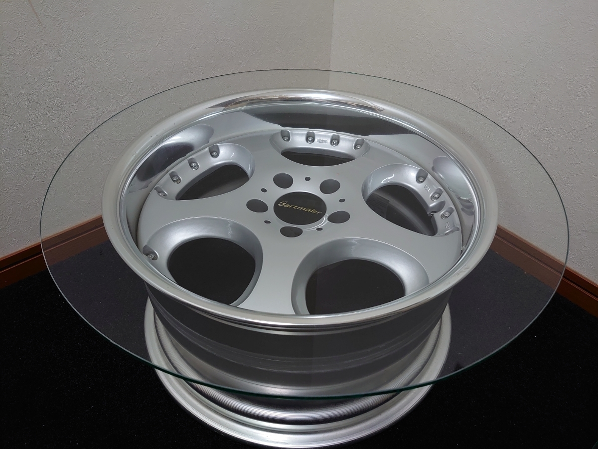 アルミホイールをガラステーブルにしませんか?受注生産ですので落札後製作します。納期は約1週間程で発送します。拍卖