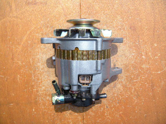 【格安・売り切り・コア不要】ファミリア、フォード レーザー/ディーゼル用オルタネーター(ダイナモ)リビルト品 A2T28976拍卖