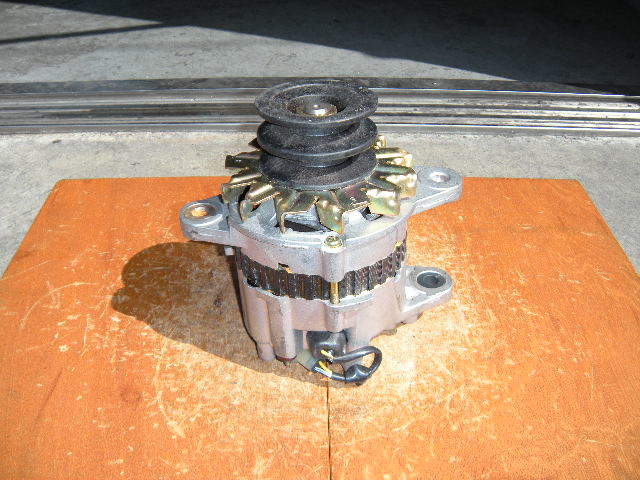 三菱ふそう、大型トラック、FS/FT/FU/FV、6D20エンジン用オルタネーター(ダイナモ)リビルト品 A2T72190,ME057658拍卖