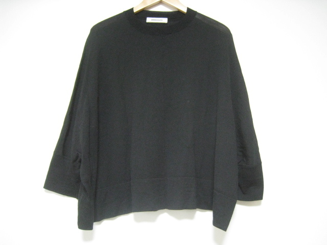 EMMACULATE エマキュレイト トップス ニット 長袖 丸首 薄手 毛混 黒 ブラック拍卖