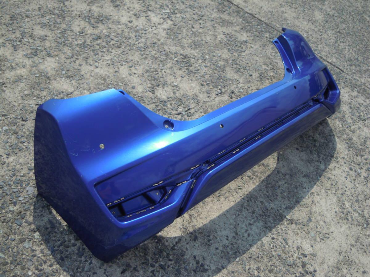 Q フィット GK3 GK4 GK5 GK6 GP5 GP6 後期 純正 リアバンパー 71501-T5A-J500拍卖