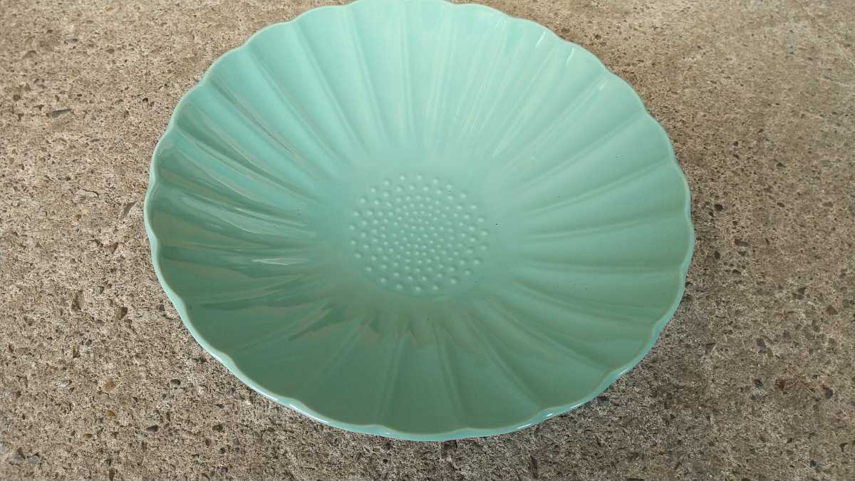 青磁 花柄 花形 中国 古い 皿拍卖